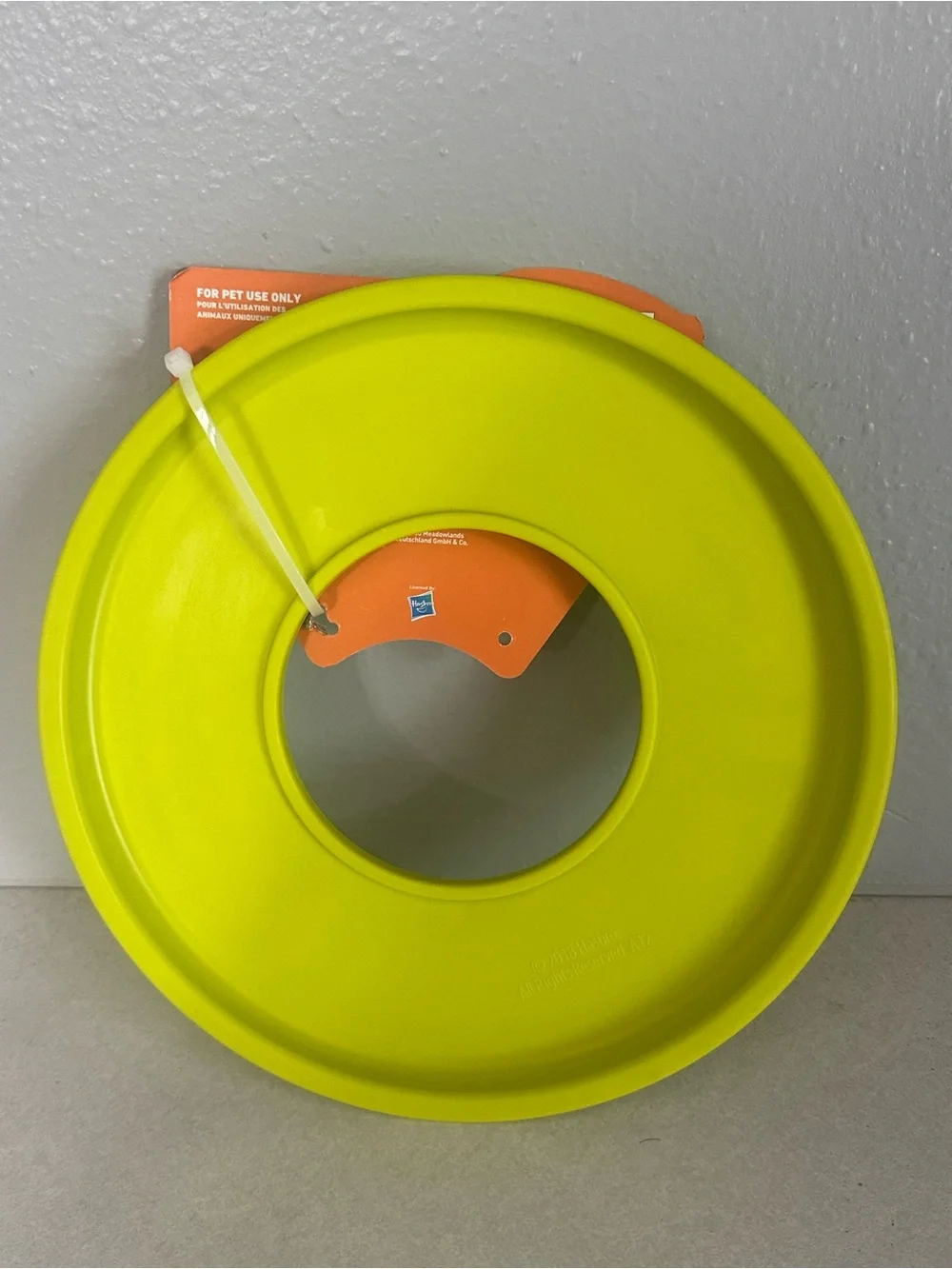 Nerf Dog Atomic Flyer Outdoor Dog Toy, 10 Inch Flying Disc Dog Fetch Toy, Rubber